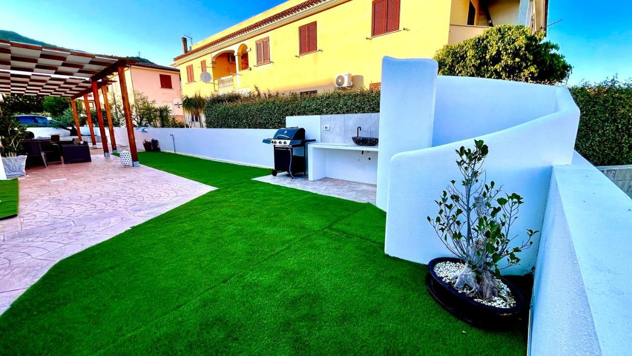 Le Residenze Del Mare Monolocale N2 Apartment La Caletta Bagian luar foto