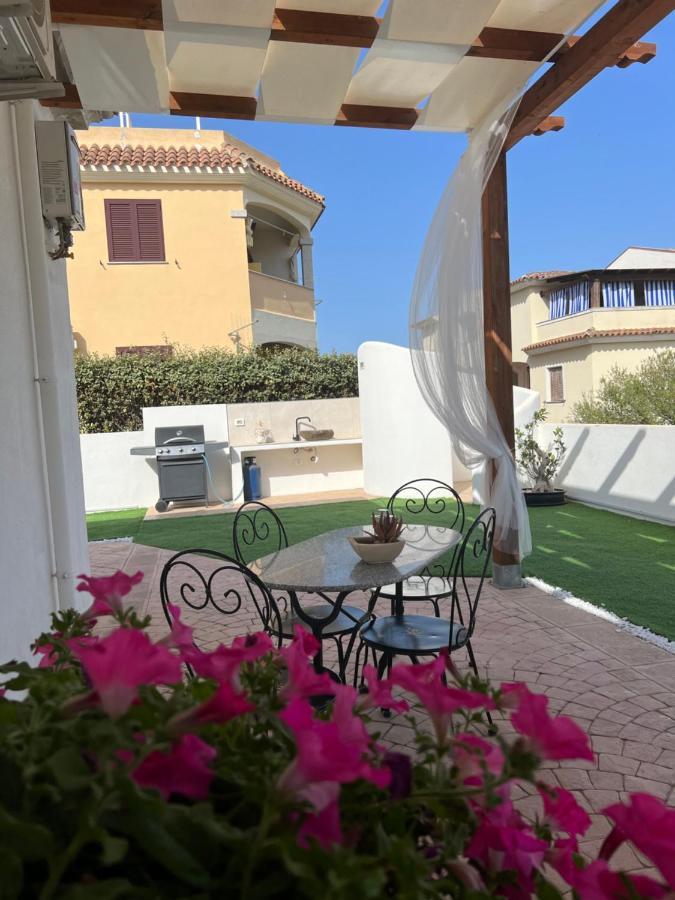 Le Residenze Del Mare Monolocale N2 Apartment La Caletta Bagian luar foto