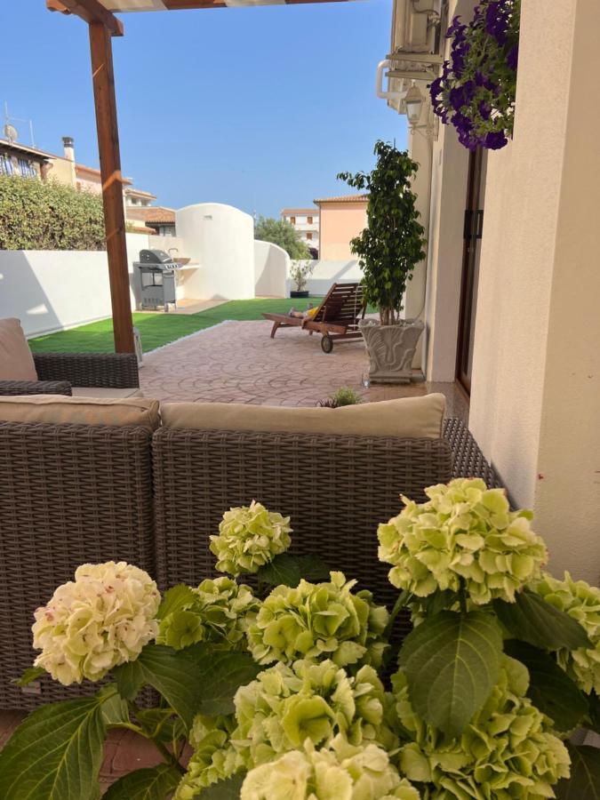 Le Residenze Del Mare Monolocale N2 Apartment La Caletta Bagian luar foto
